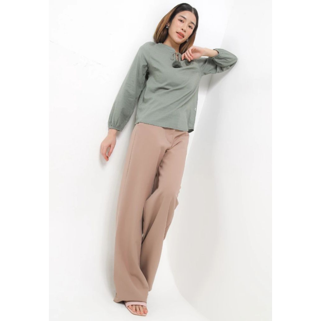 Trefana Green Blouse - EXPAND, Pakaian Wanita