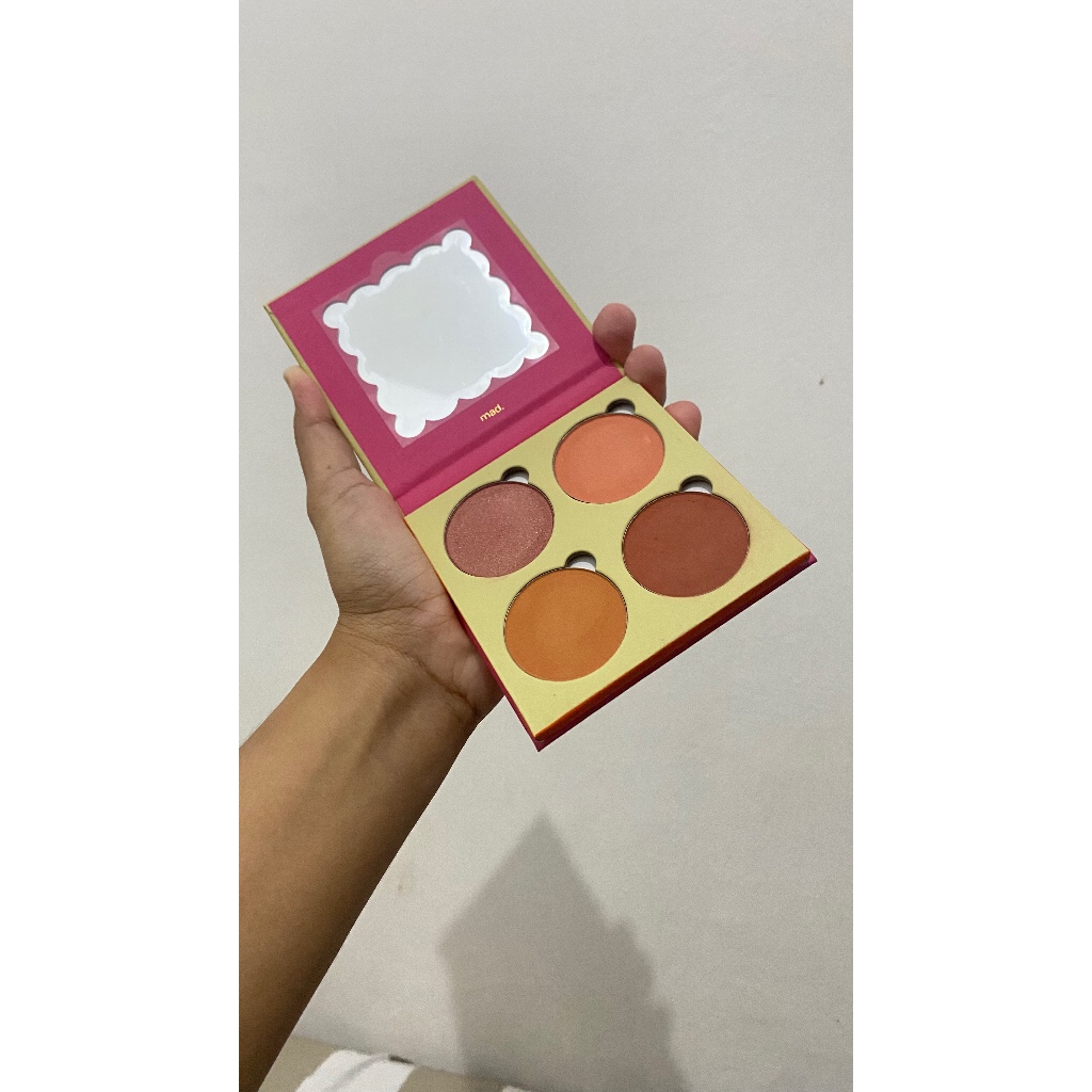 Preloved MAD FOR MAKEUP Mean Girls 2IN1 Powder to Butter 8HR Blush