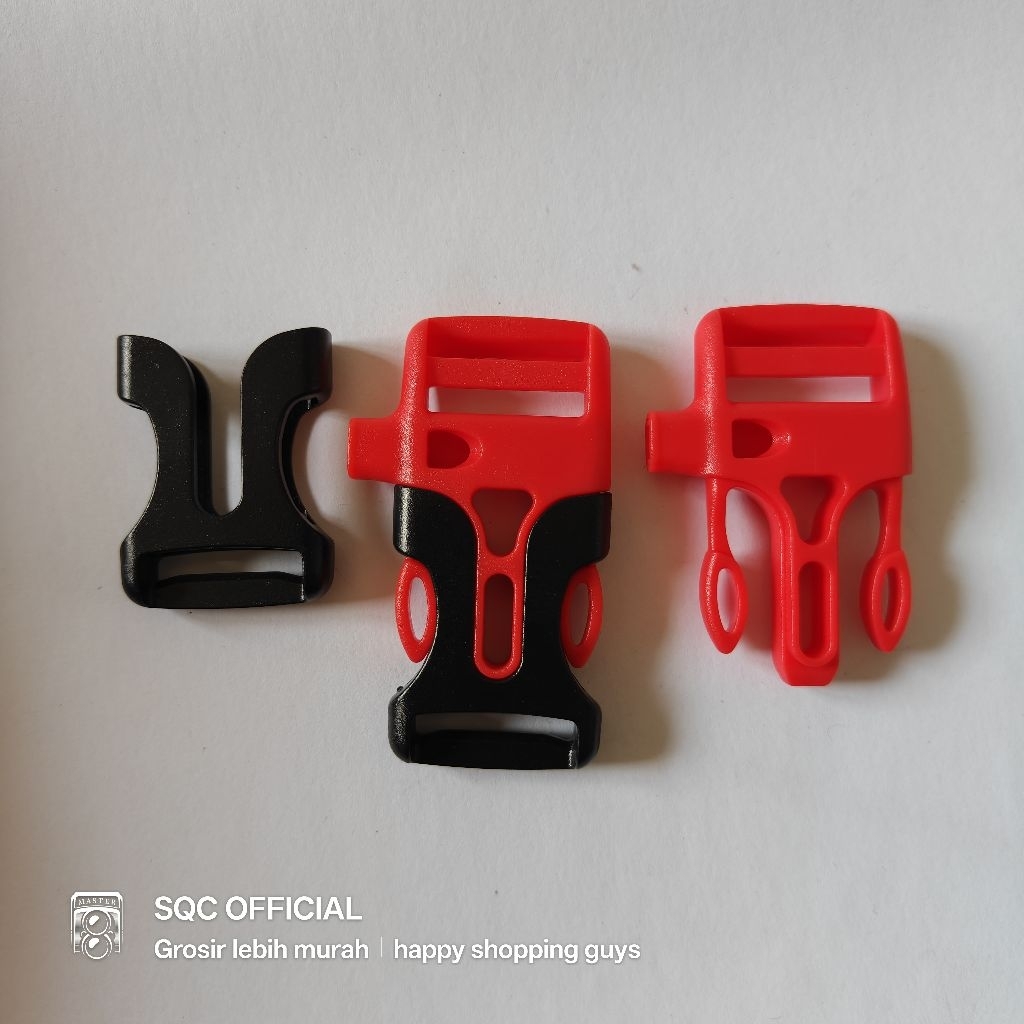 kunci sodok buckle ukuran 2cm variasi dua warna hitam dan merah