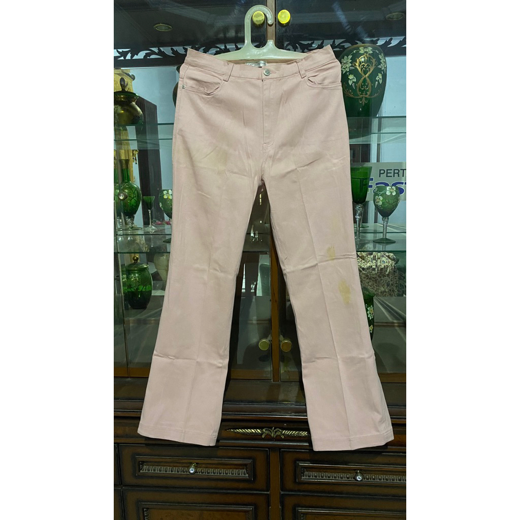 Celana Panjang Warna Pink Muda