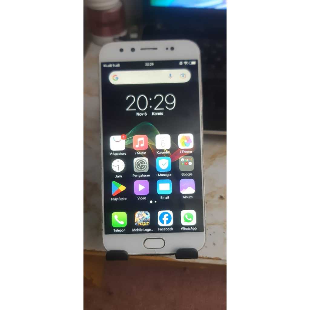 Vivo V5 Plus RAM 4GB / ROM 64GB | Kondisi Normal | HP Batangan Siap Pakai | Kamera Depan Jernih