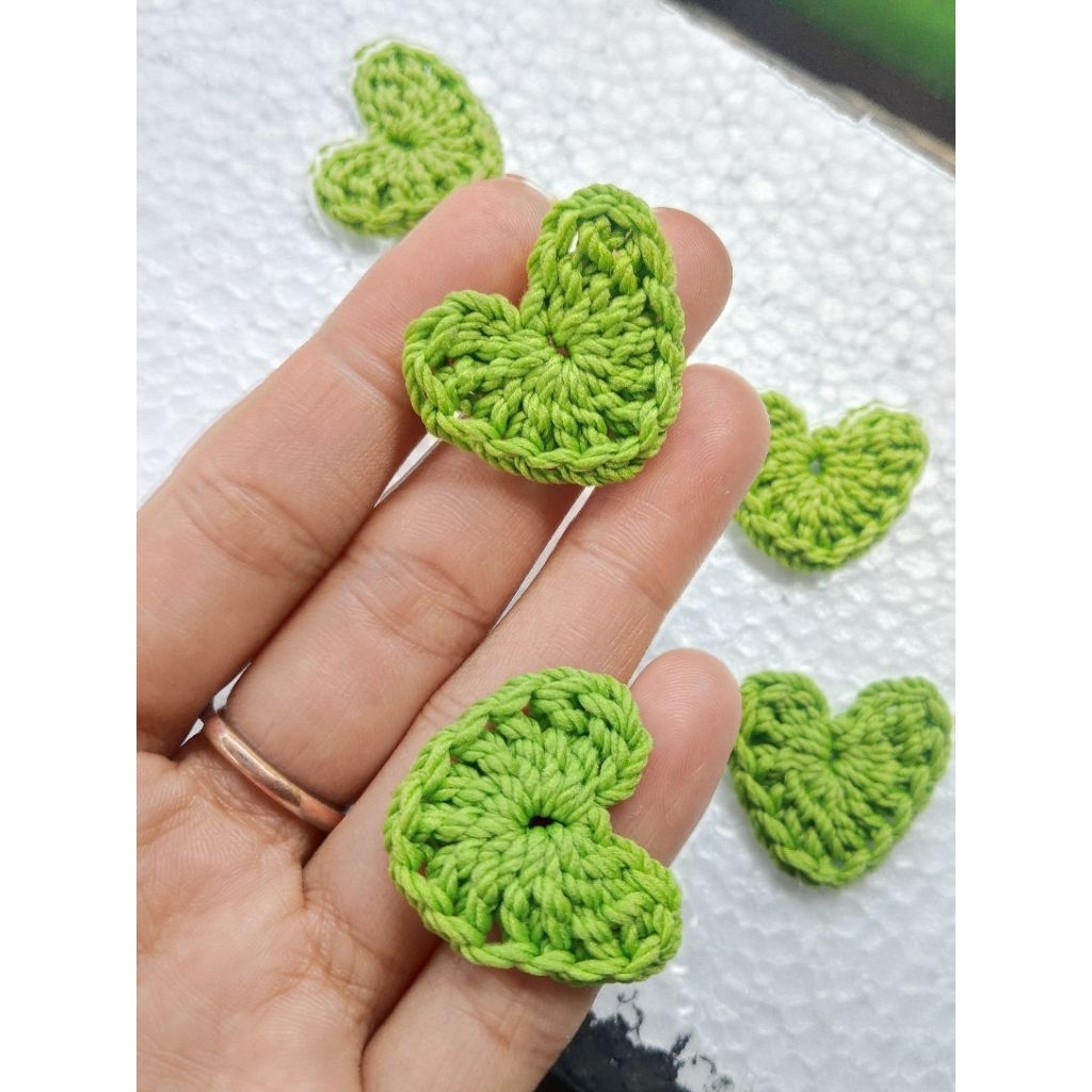 aplikasi rajut I aplikasi rajut love I tempelan logo baju I Hiasan pakaian I aplikasi rajut love