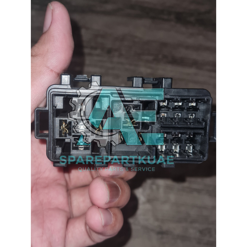 Rumah box sekring vario 150 k59 / Box sekring vario 150 old