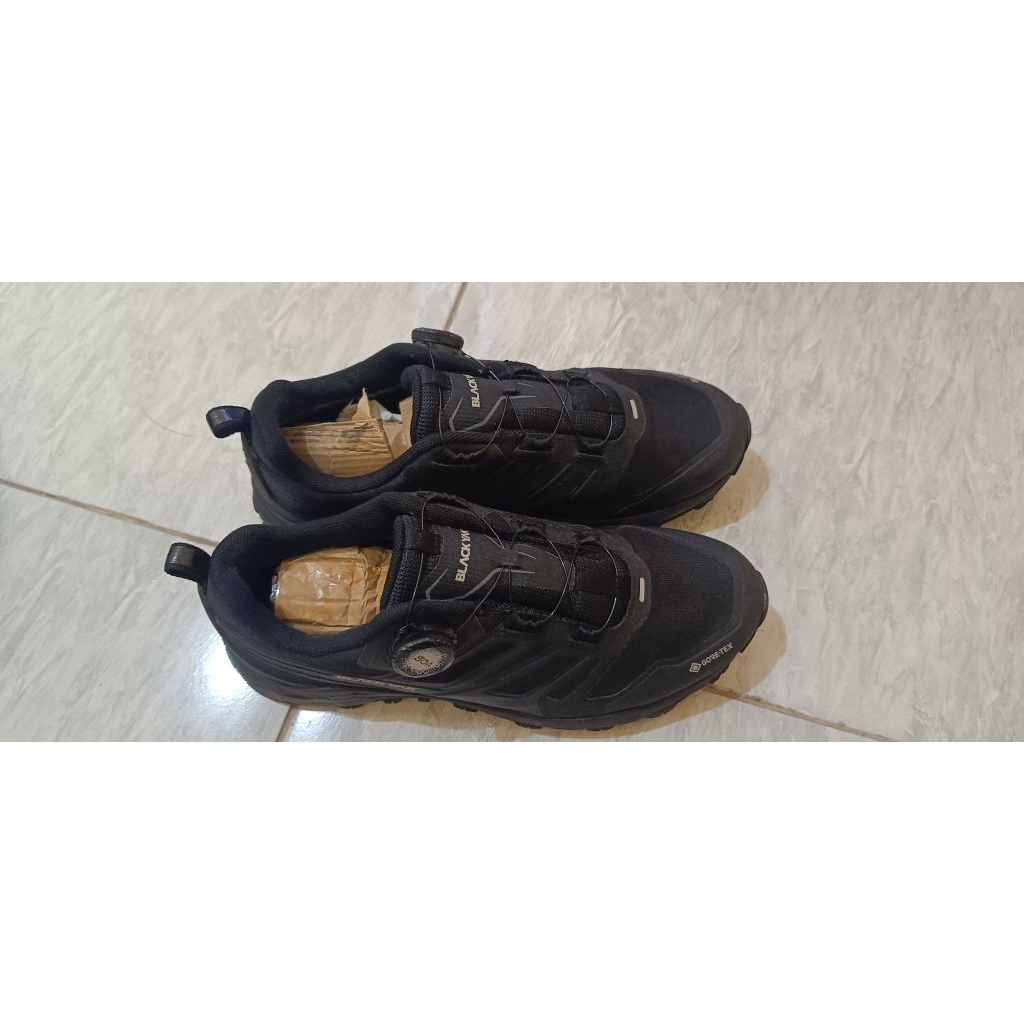 sepatu outdoor blackyak