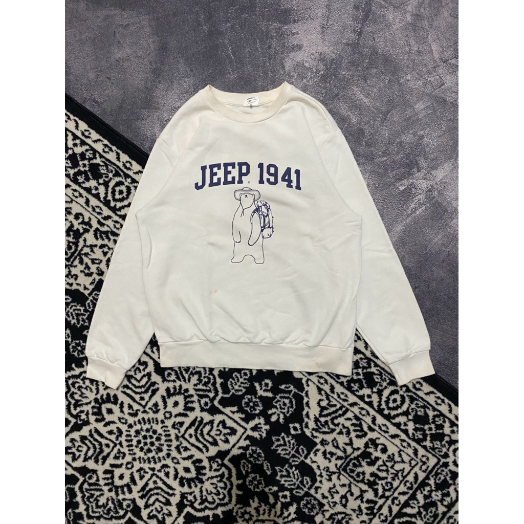 Sweater crewneck jeep second
