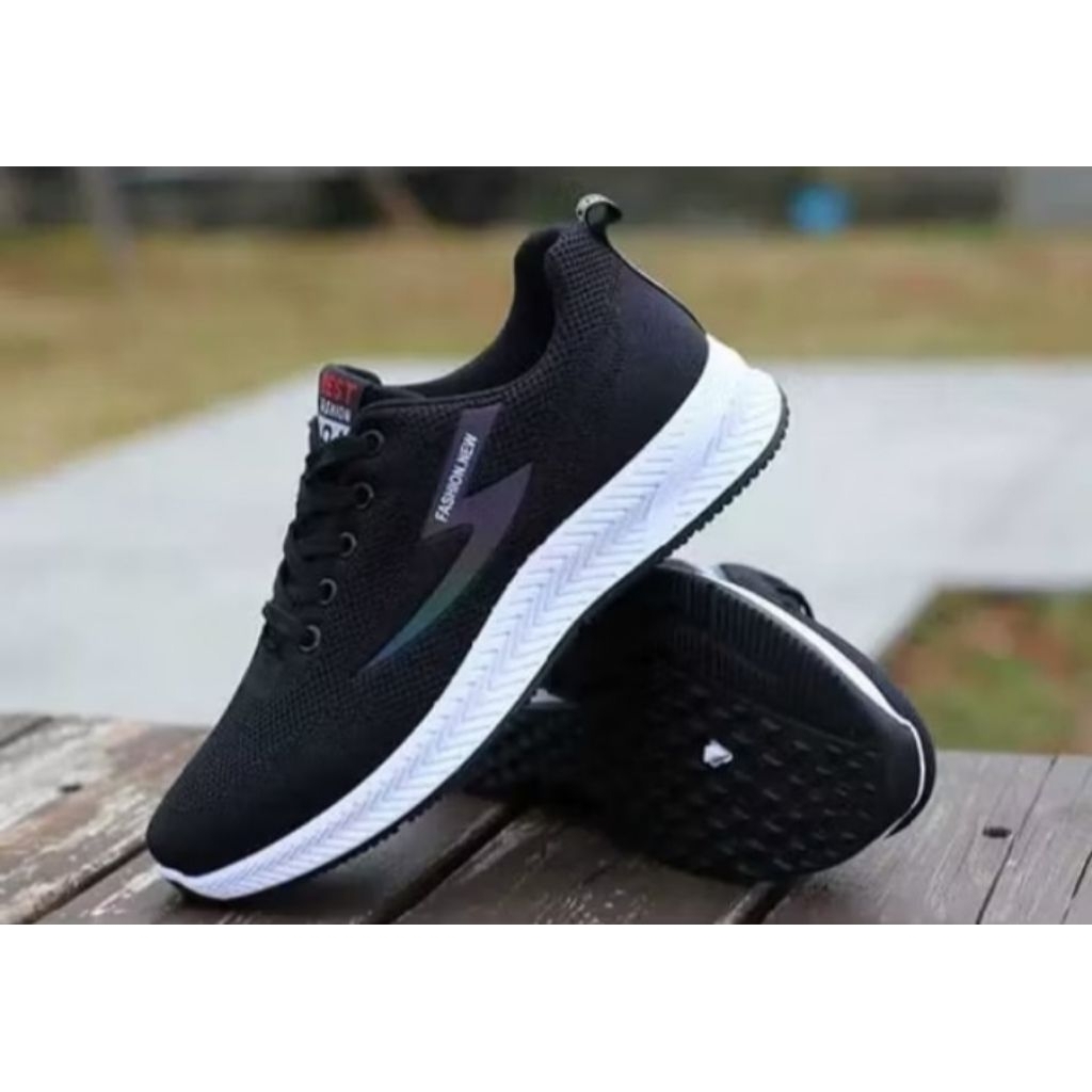 Sepatu Olahraga Pria Sneakers Sport Casual 2025