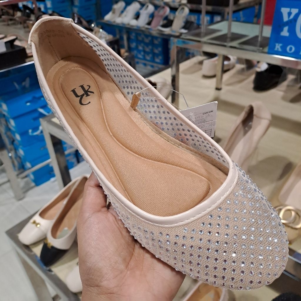 sepatu flat wanita yongki komaladi