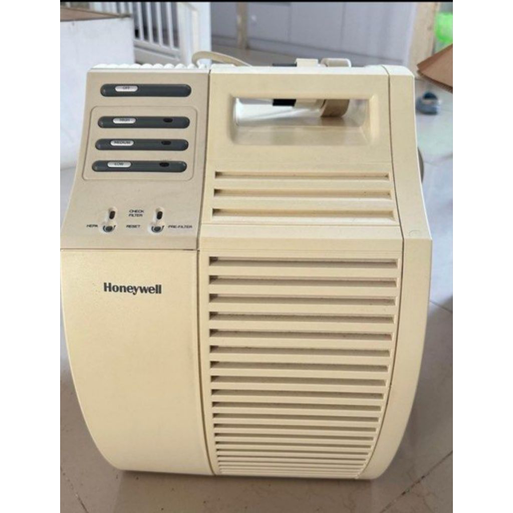 HONEYWELL HEPA AIR FILTER PURIFIER (HA170E)