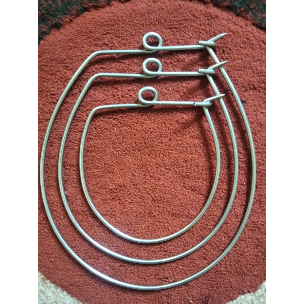 Kendatan ikan/ cantolan ikan / sundukan ikan ukuran 12cmX13cm (stainless steel) 3mm