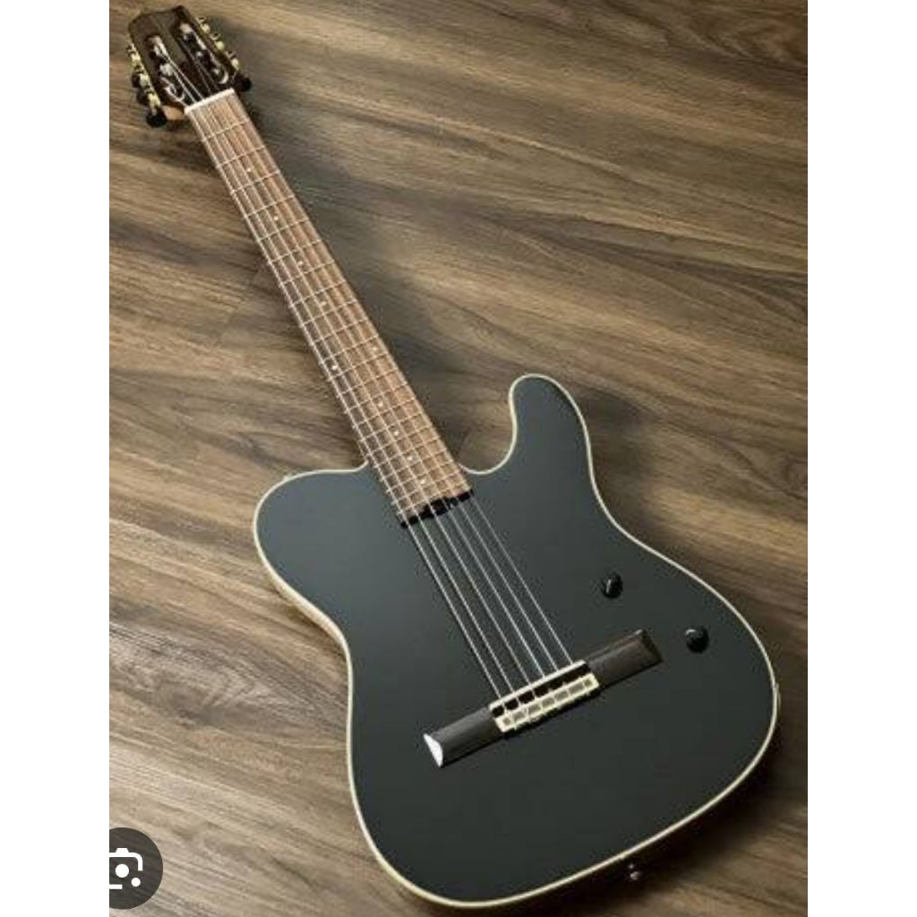 SQOE SEGD900 BLACK NYLON GUITAR