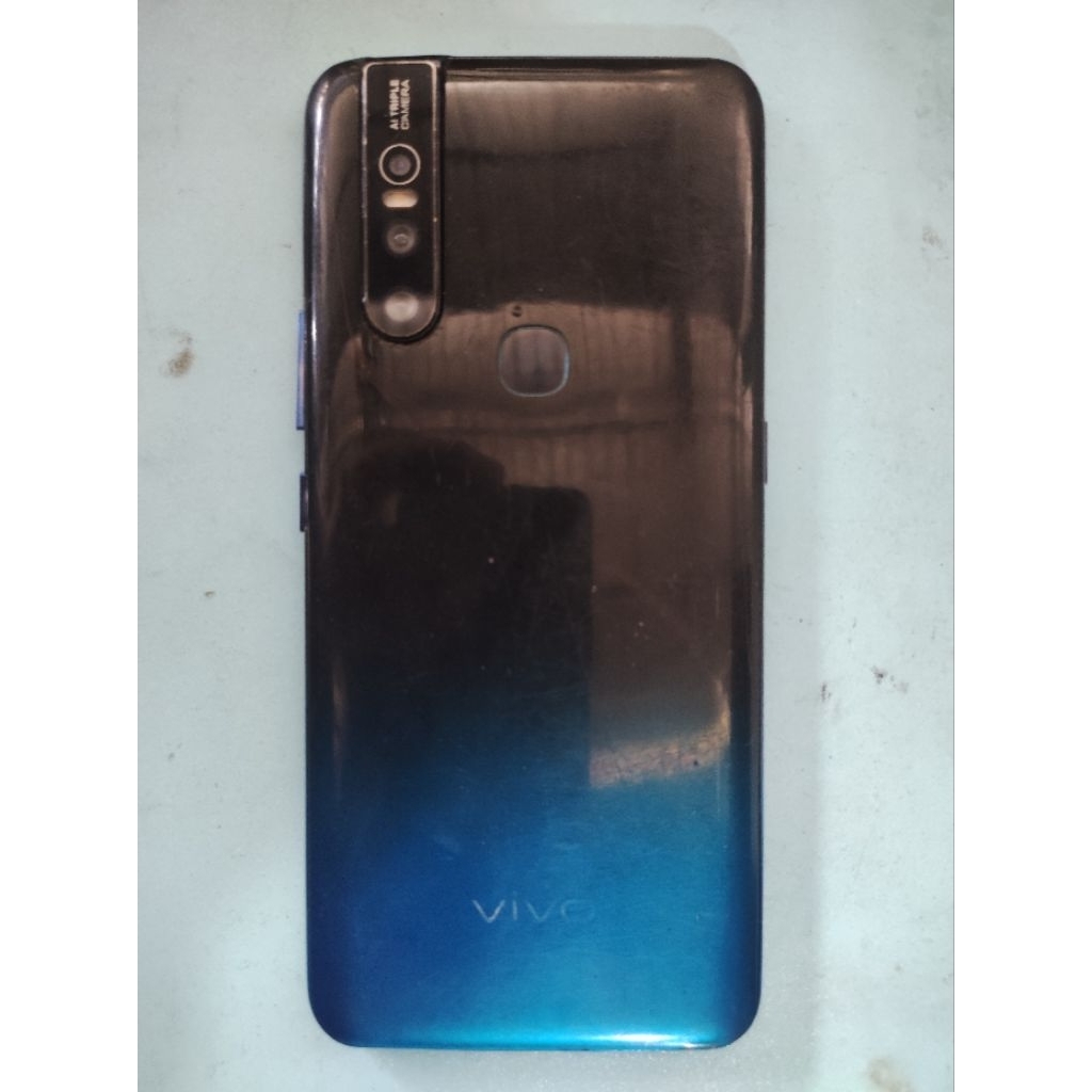 Vivo v15 Ram 8/256Gb minus kamera belakang burem