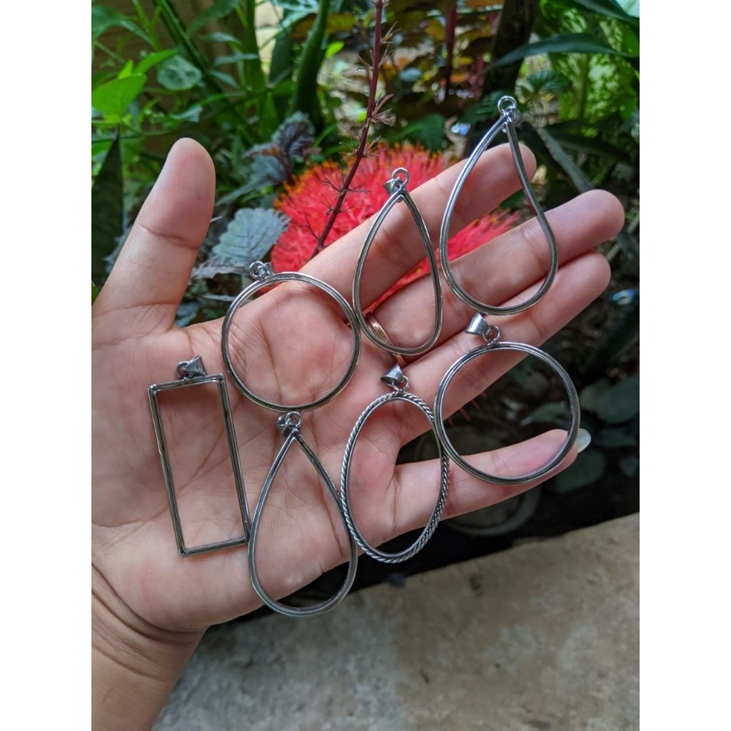 emban liontin untuk batu akik dan resin dll, frame liontin, ikat liontin, mban liontin, pembungkus l