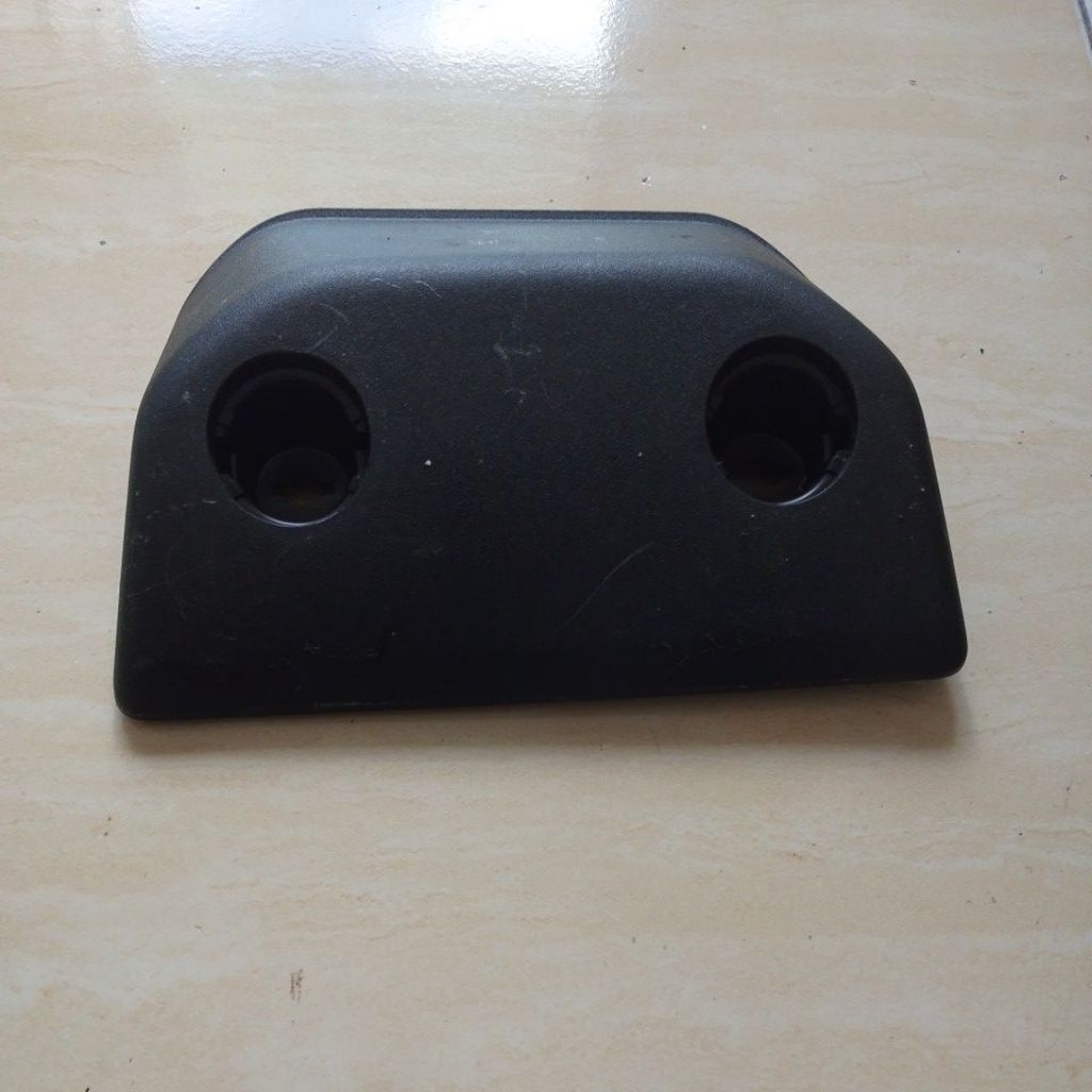 lampu spoiler belakang dalam Toyota Avanza 2022 up original