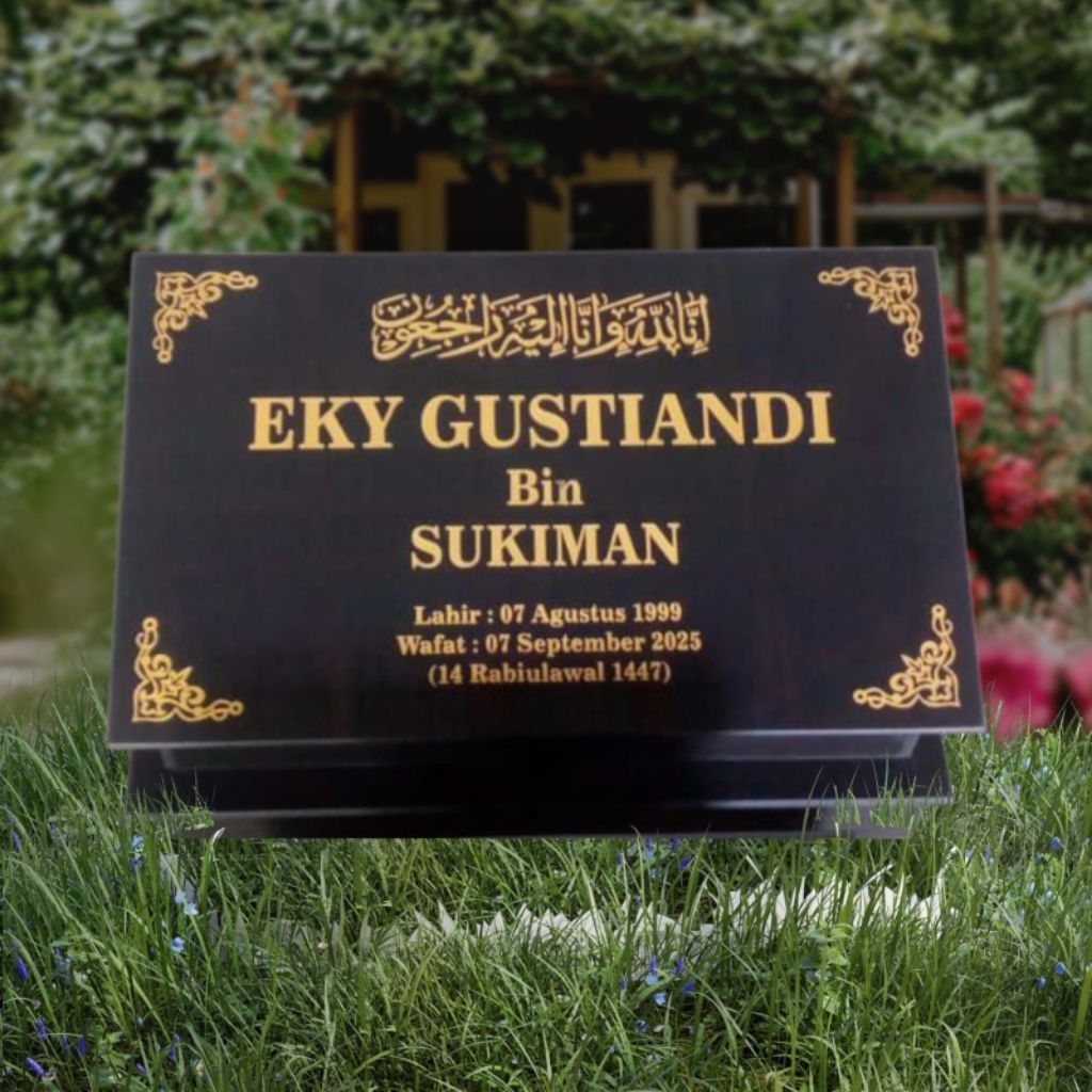 TUGU NISAN MAKAM BESAR DAN MEWAH BAHAN GRANIT 50 X 40 CM