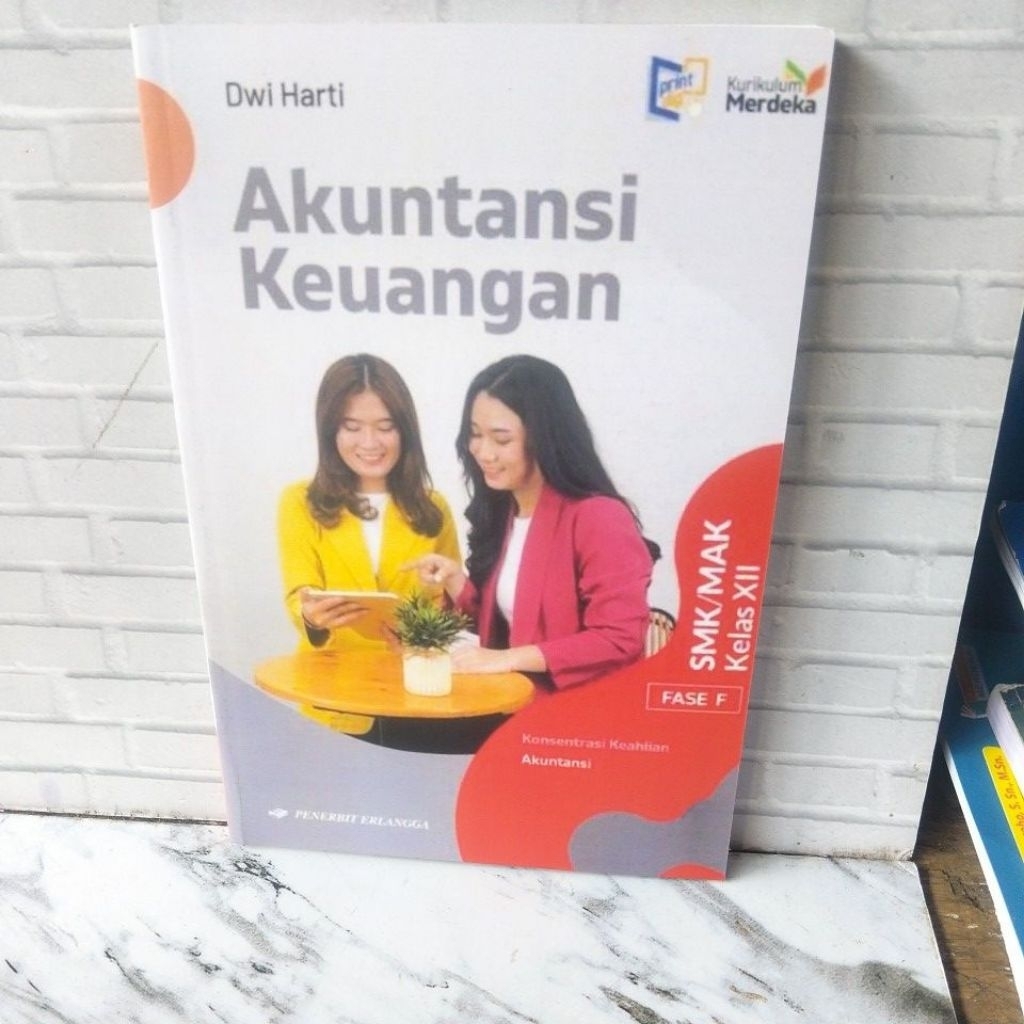 buku baru akuntansi keuangan SMK MAK kelas 12