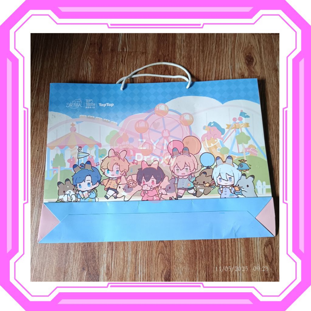 READY STOCK LOVEBRUSH CHRONICLES [MINISO] Paperbag shopping (very big)