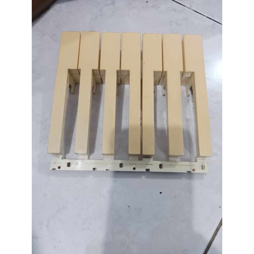 Tuts Putih Keyboard KORG Pa 600 700 900 Seken Original