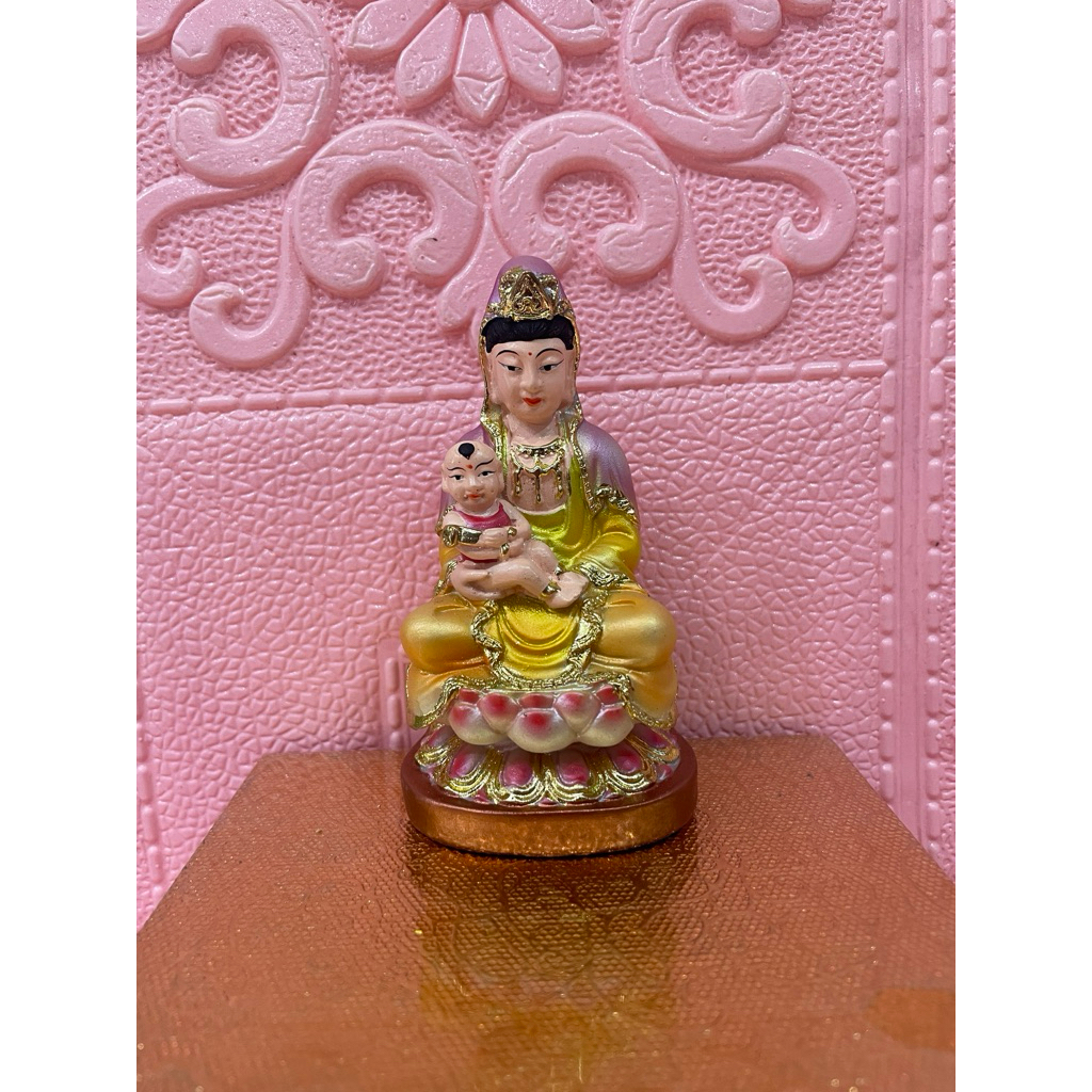 patung Dewi kwan im gendong anak 4in bahan fiber