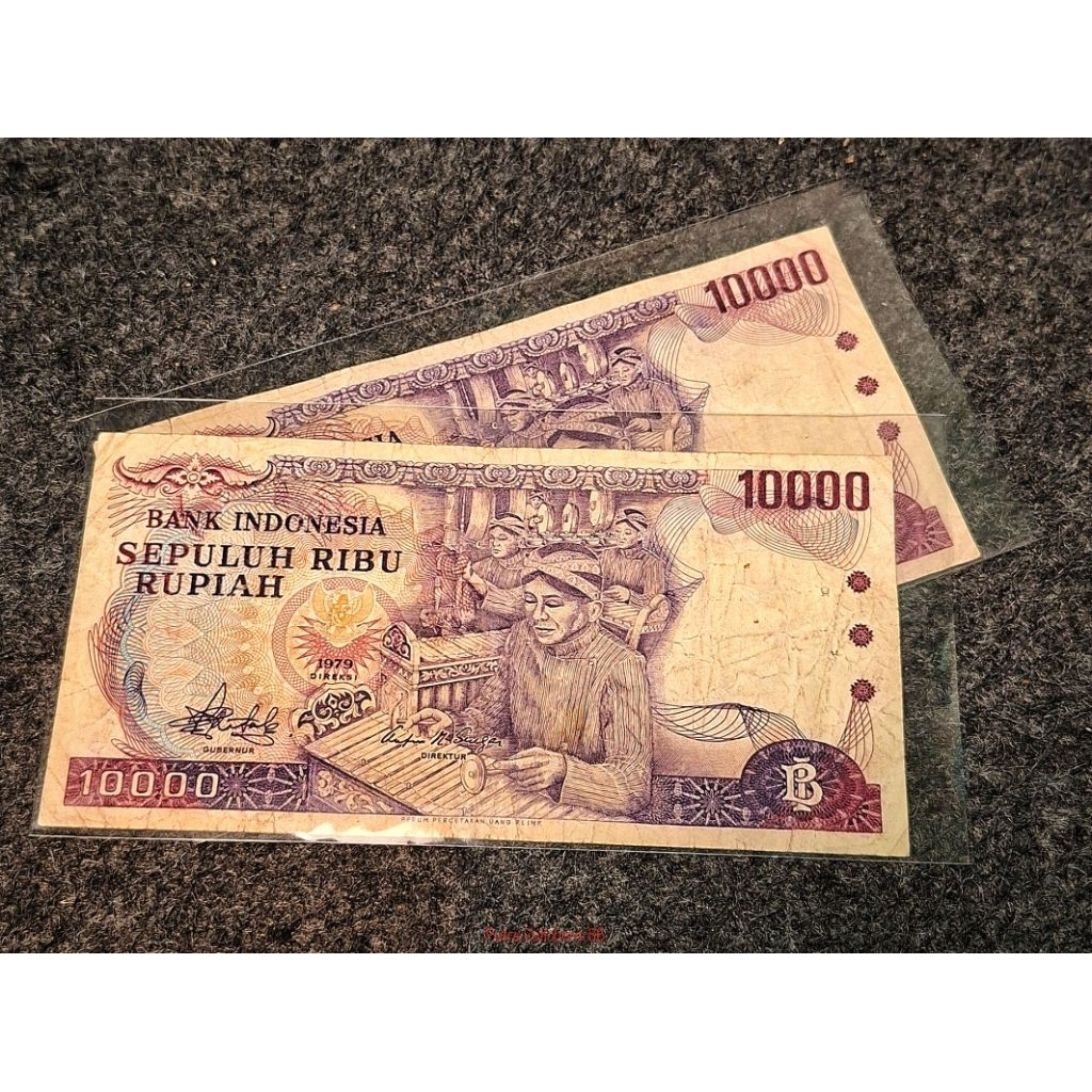 uang kuno 10 ribu gamelan 1979 (M1)