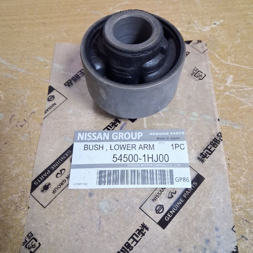 bushing arm grand max