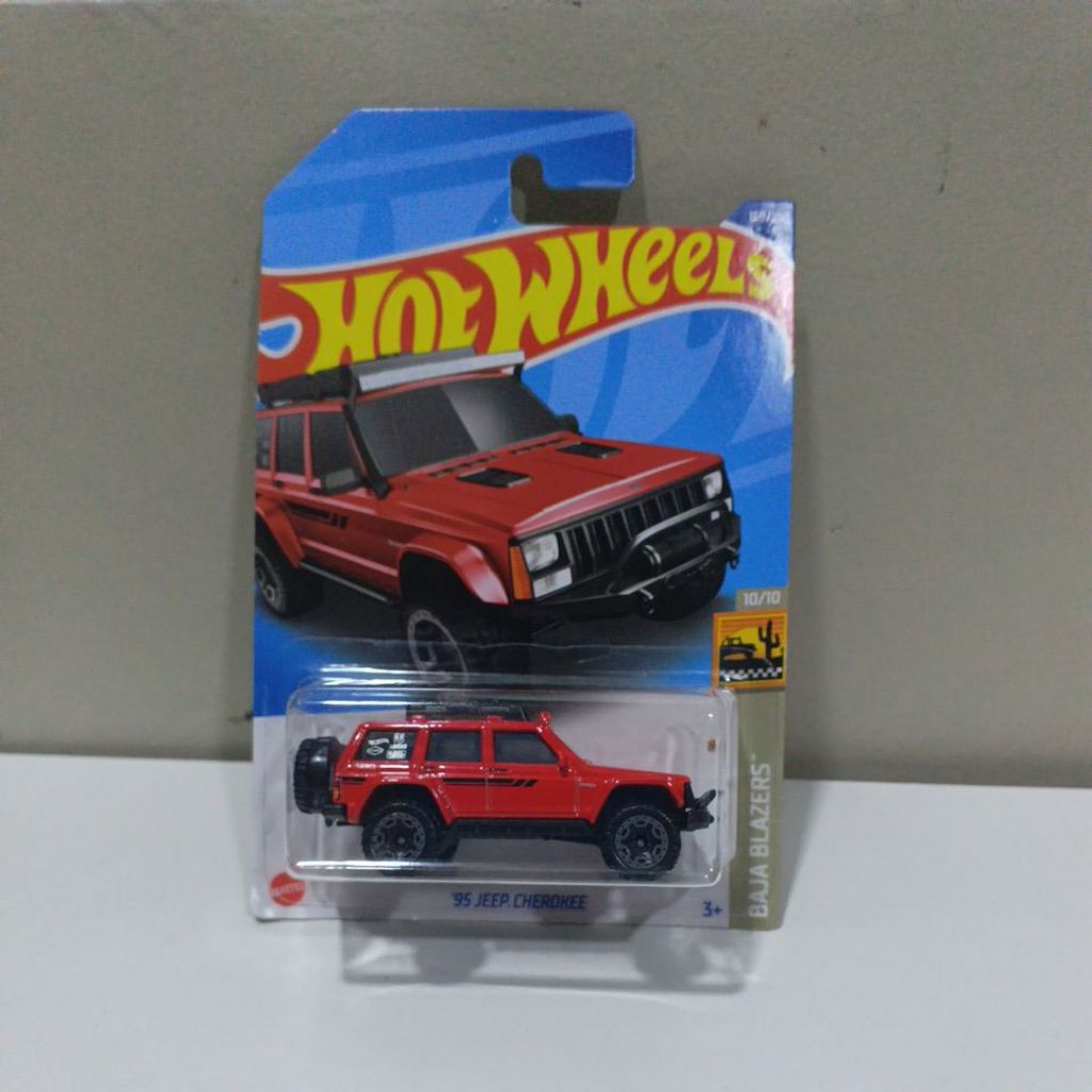Hotwheels 95 Jeep Cherokee Merah