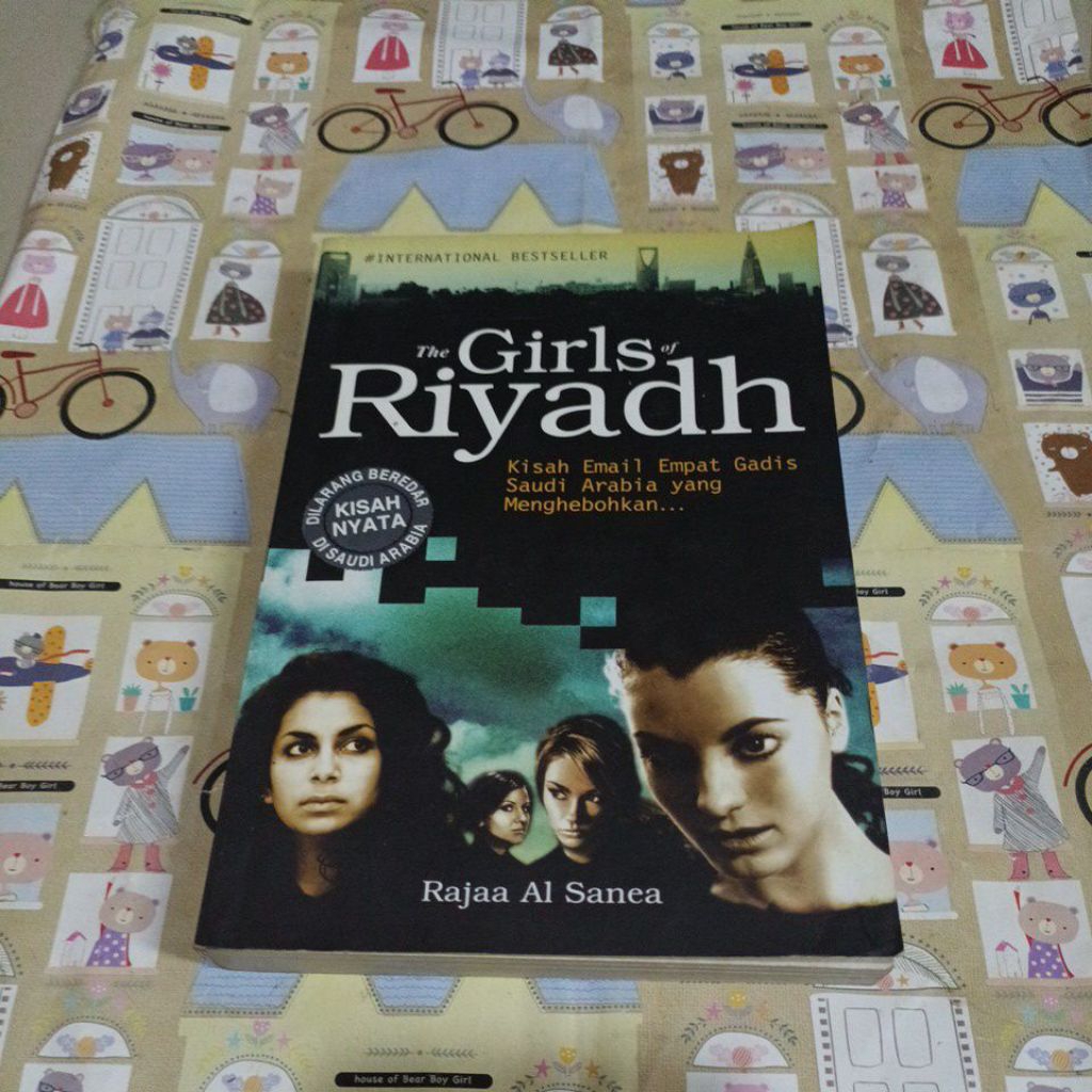 Novel Kisah Nyata Rajaa Al Sanea - The Girls of Riyadh