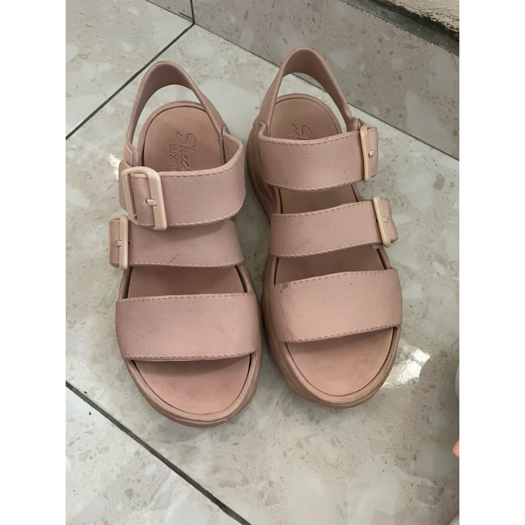 sepatu sandal SKECHERS WANITA preloved