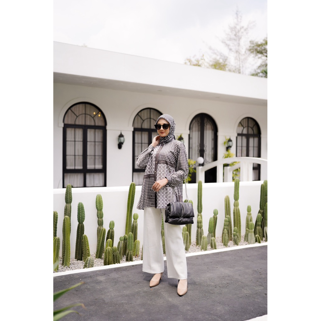 Jeuneere | versatile monogram blouse | Armani silk