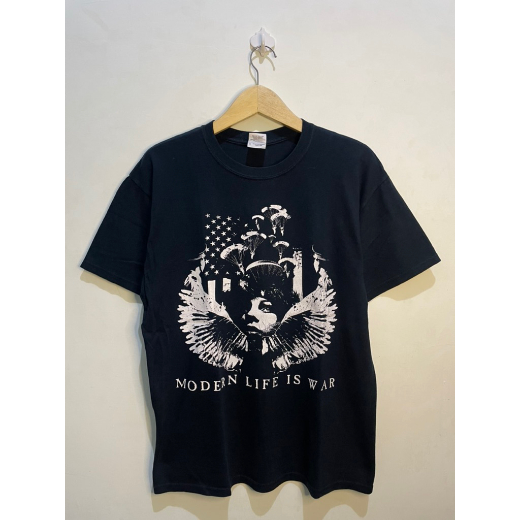 T-Shirt Modern Life Is War | Kaos Band Original