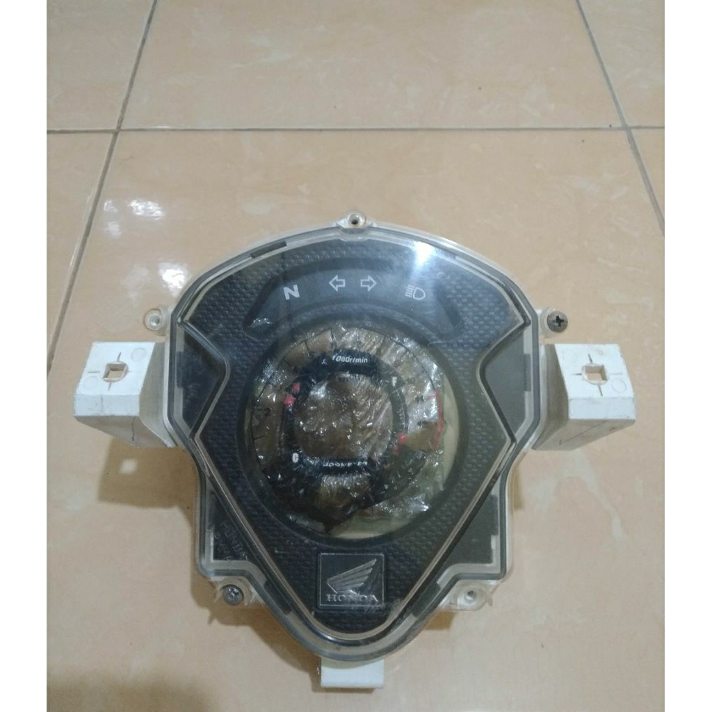 Speedometer Honda CS1 CS ONE Original Bekas Bahan