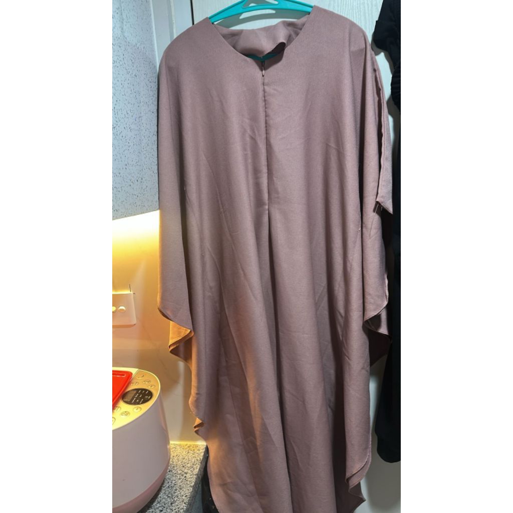 kaftan like new warna dusty pink