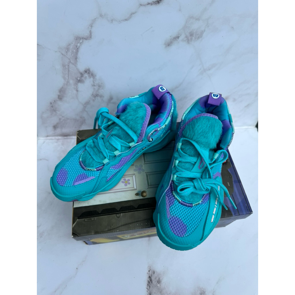 Sepatu Basket Dame 7 ExtPly J Monsters Size 35.5 NEW
