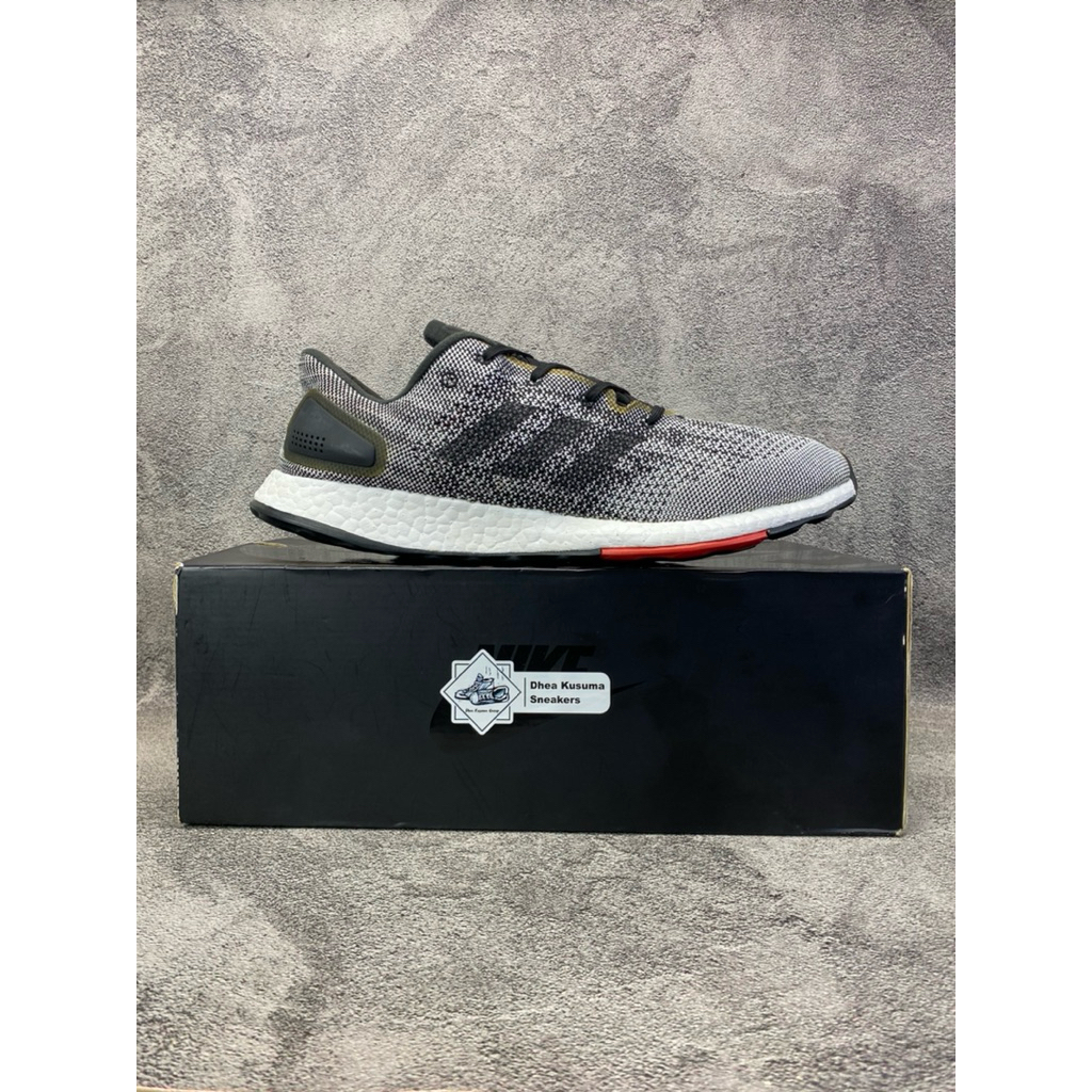 Sepatu Second Adidas PureBoost DPR ‘Black White’  Size 46  Original Guarantee 100%