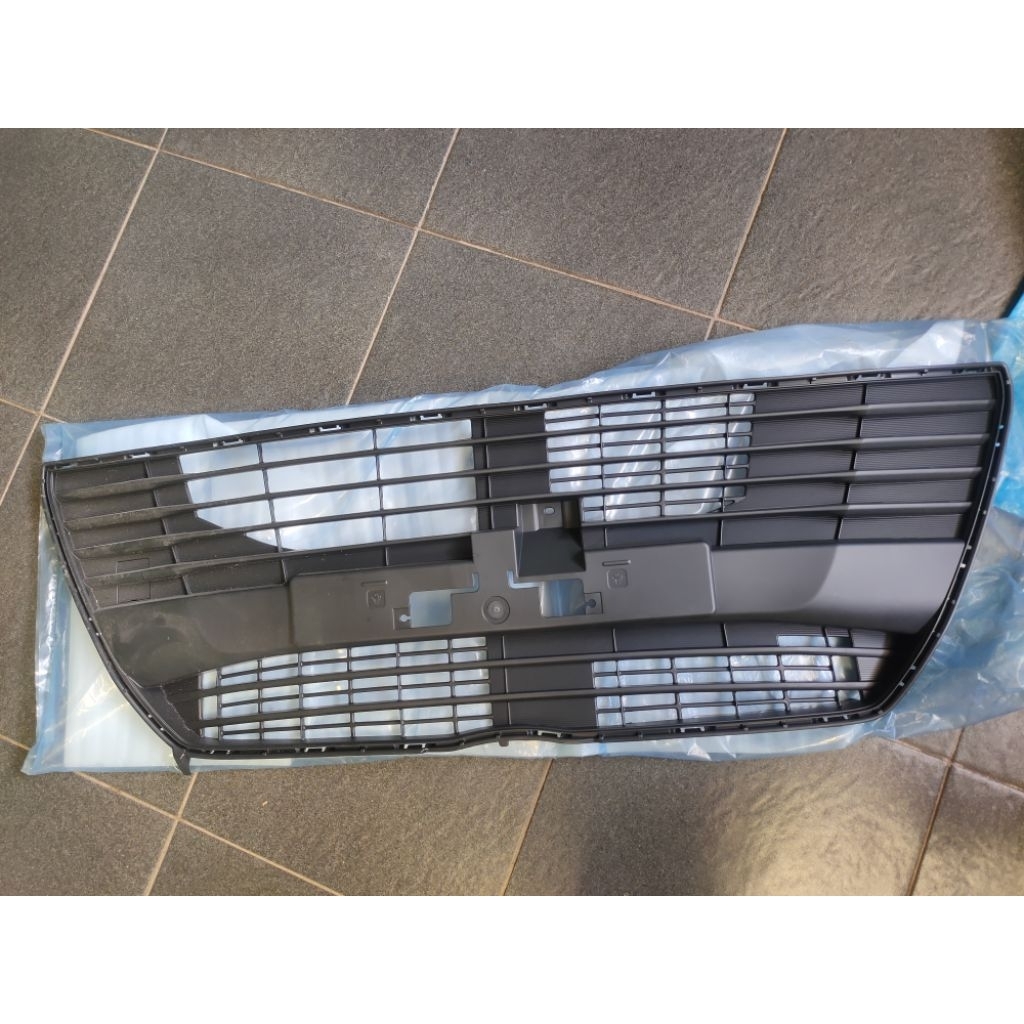 Griil bumper depan Toyota calya 2016