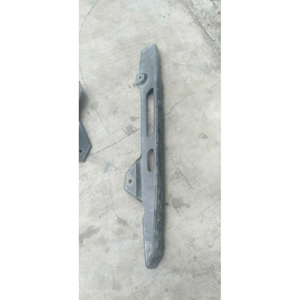 tutup rantai suzuki smash new/shogun 110 oryginal