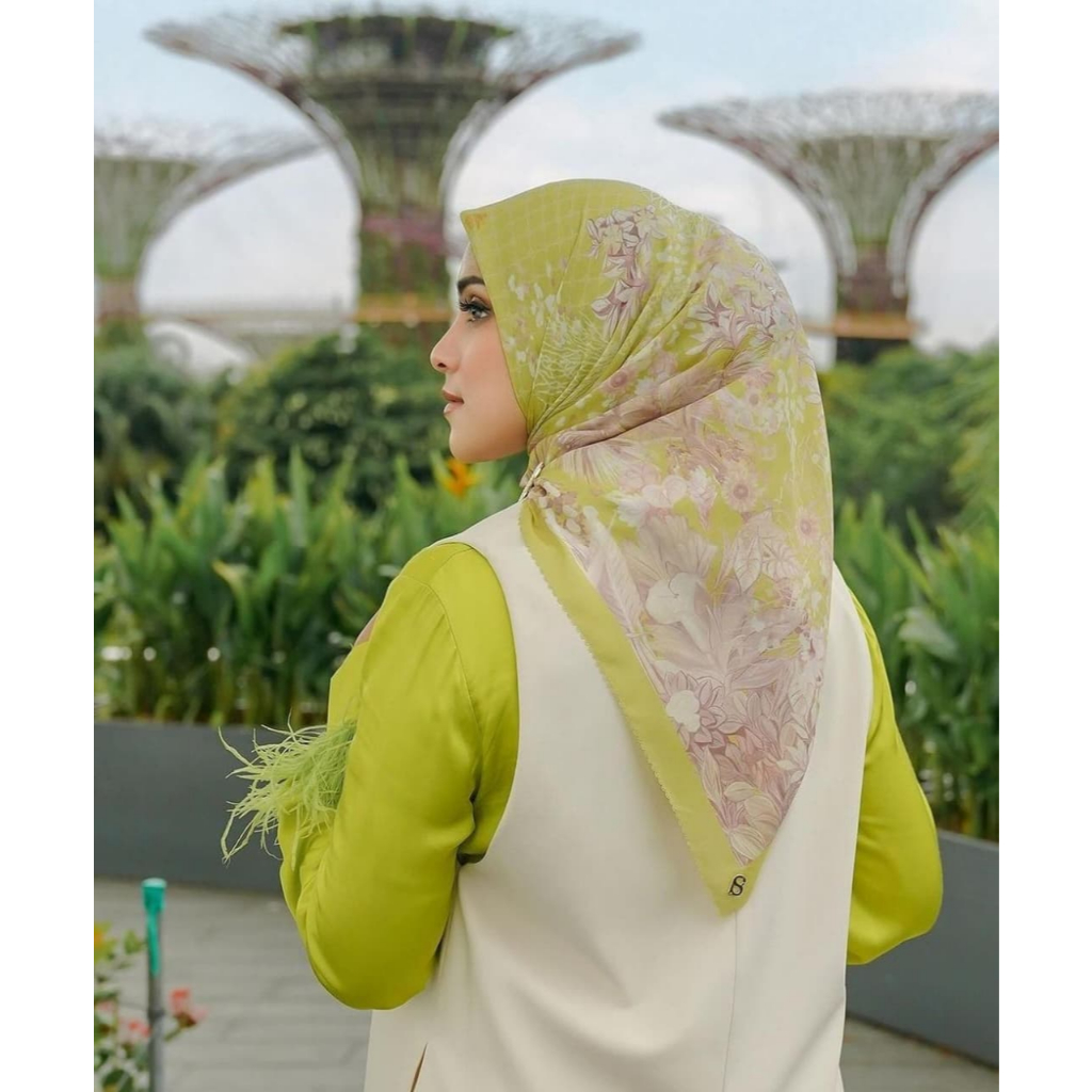 Segiempat Motif Buttonscarves kw Berlogo Jilbab Buttonscarves kw Hijab Buttonscarves Mirip ori