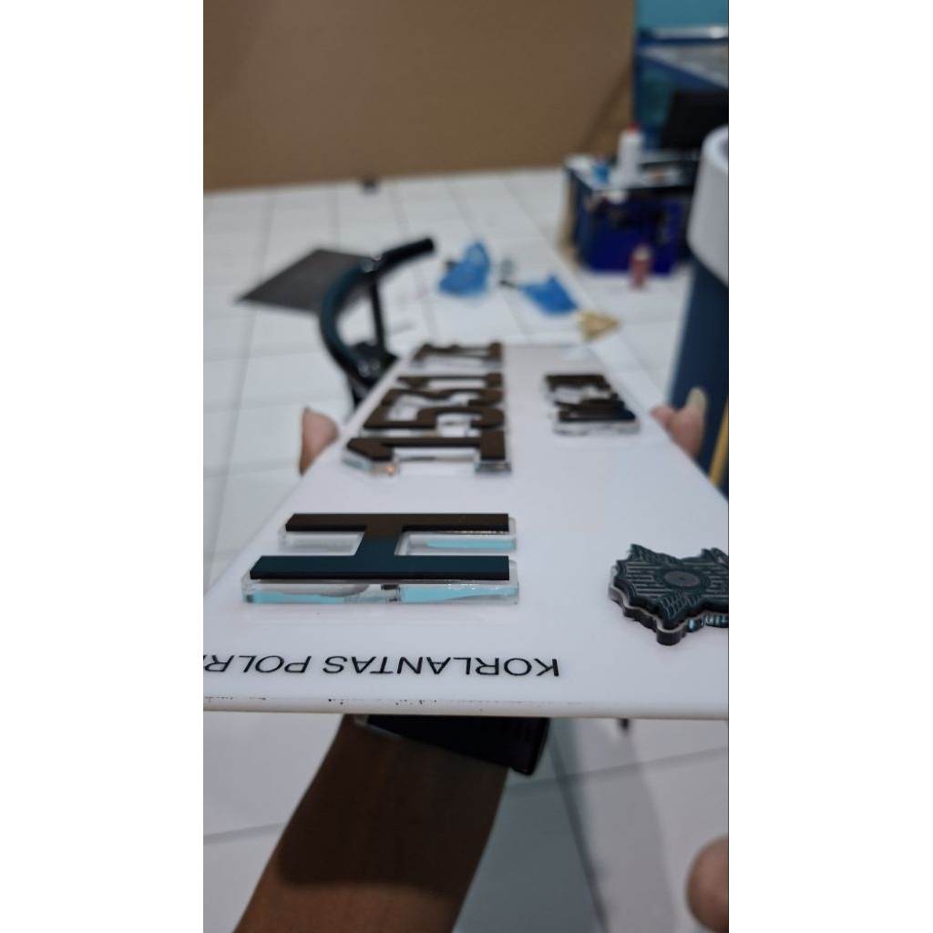 plat mobil custom