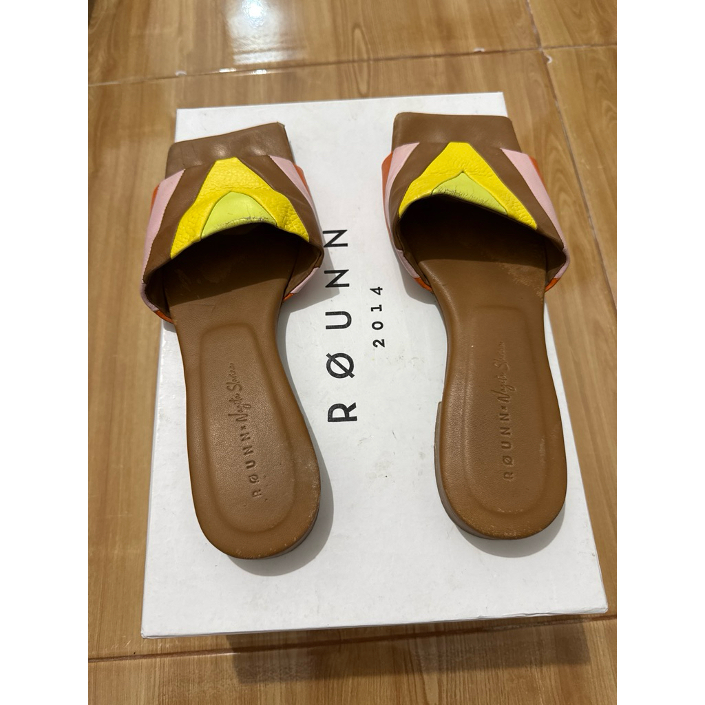 rounn x nagita slavina sandal