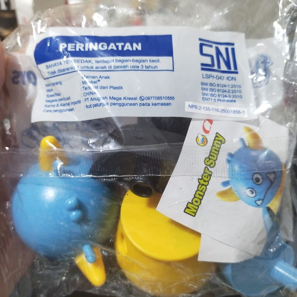 mainan monster CFC California Fried Chicken