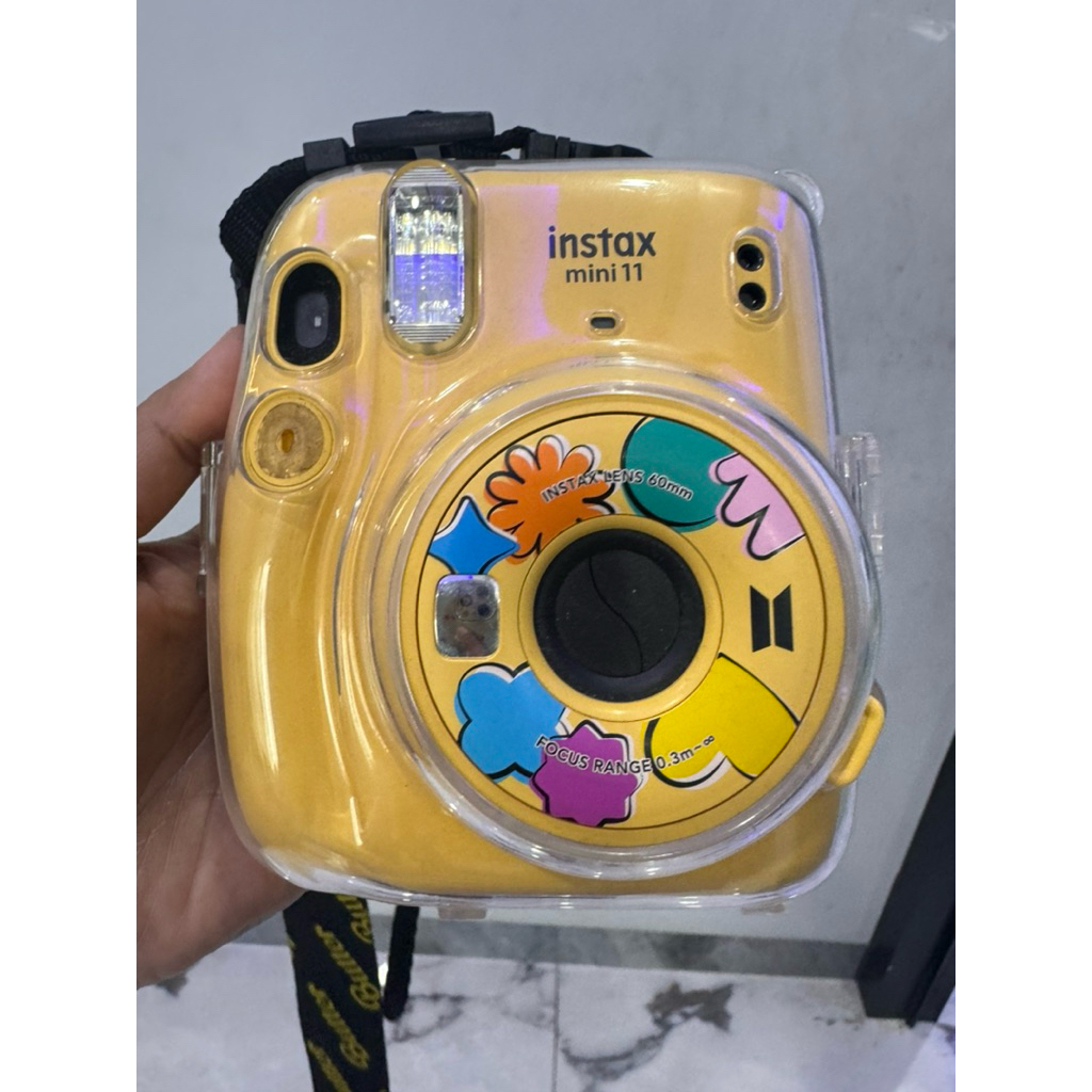 PRELOVED instax mini 11 X BTS