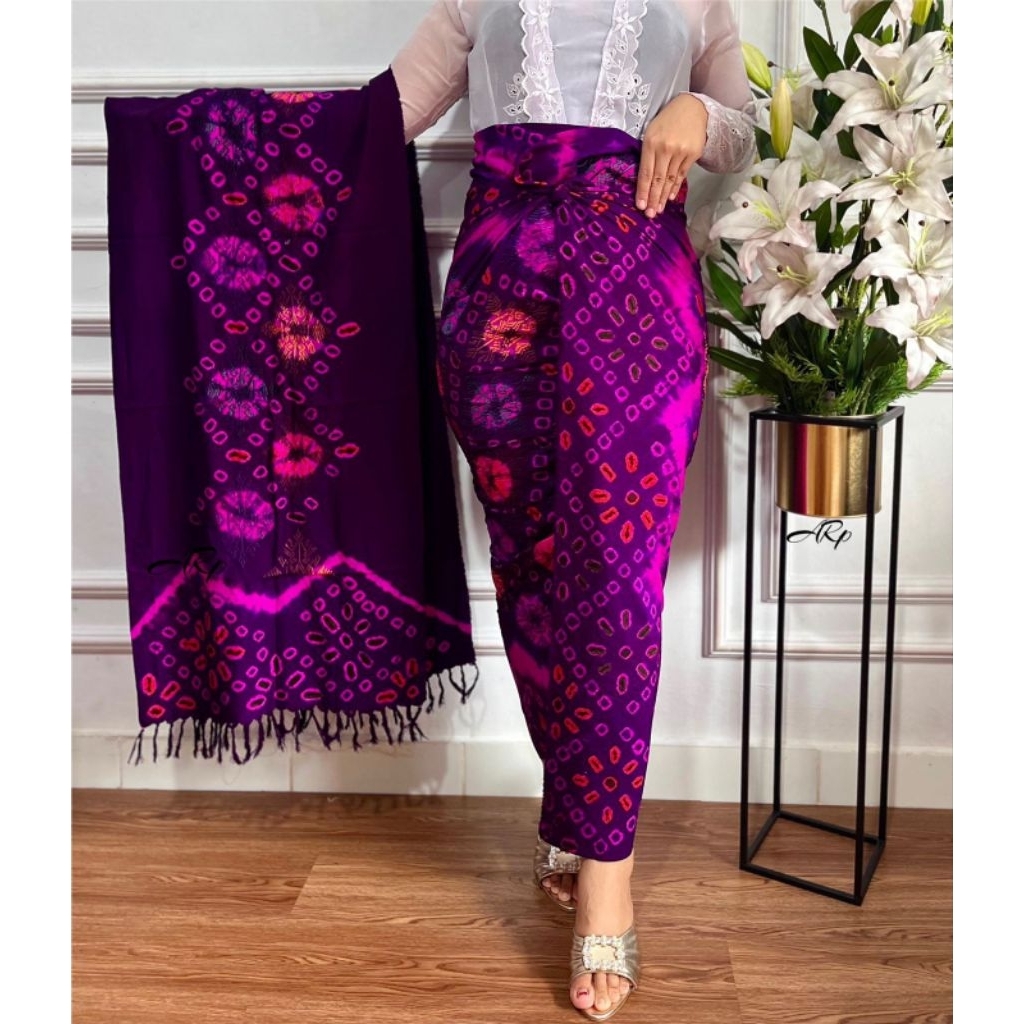 Kamen Lembaran  Sutra Bali mastuli jumputan  cakra Set Selendang besar bawahan tradisional