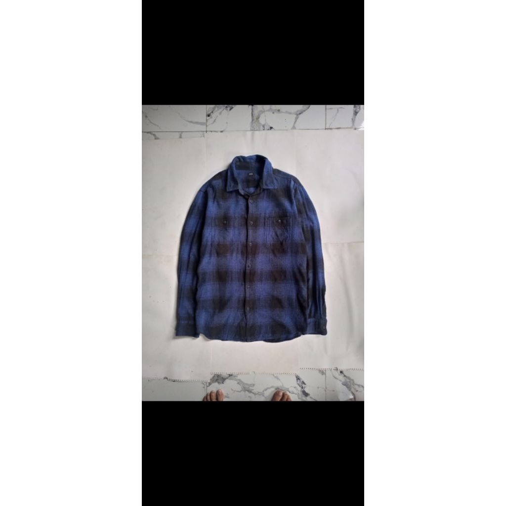 flanel Uniqlo veterano