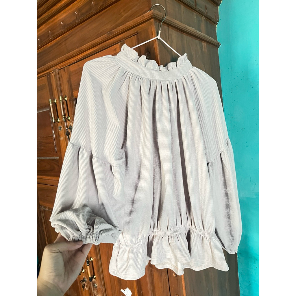 Preloved blouse OCLO