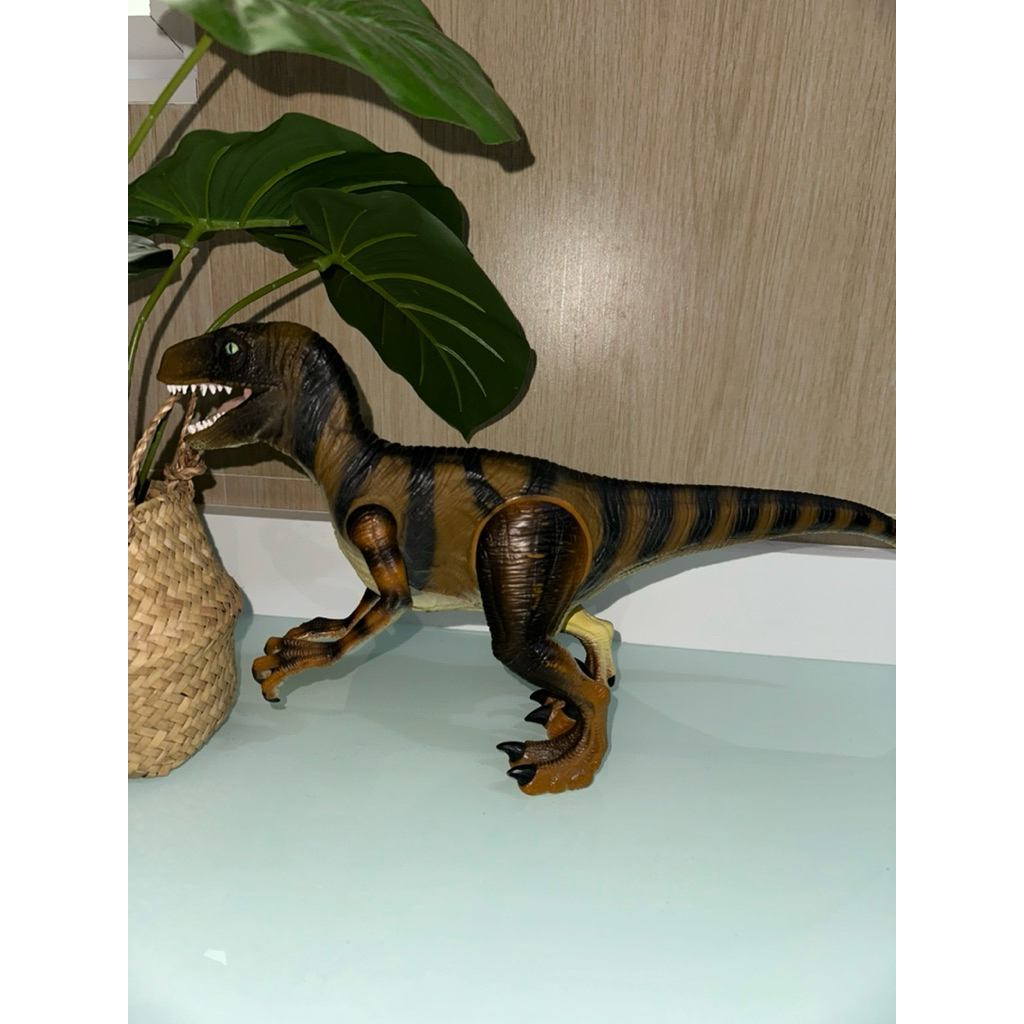 The Lost World Jurassic Park 1997 Kenner Utahraptor VINTAGE SUPER RARE