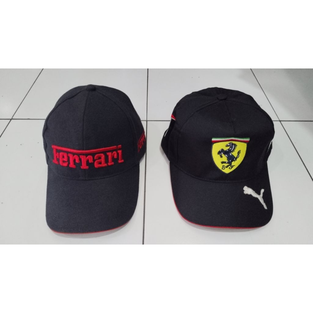 Topi Ferarri Hitam