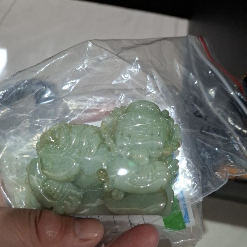 giok asli qilin bersertifikat