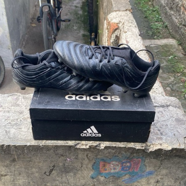 Adidas Copa 19.3 Original Used, Size 42.