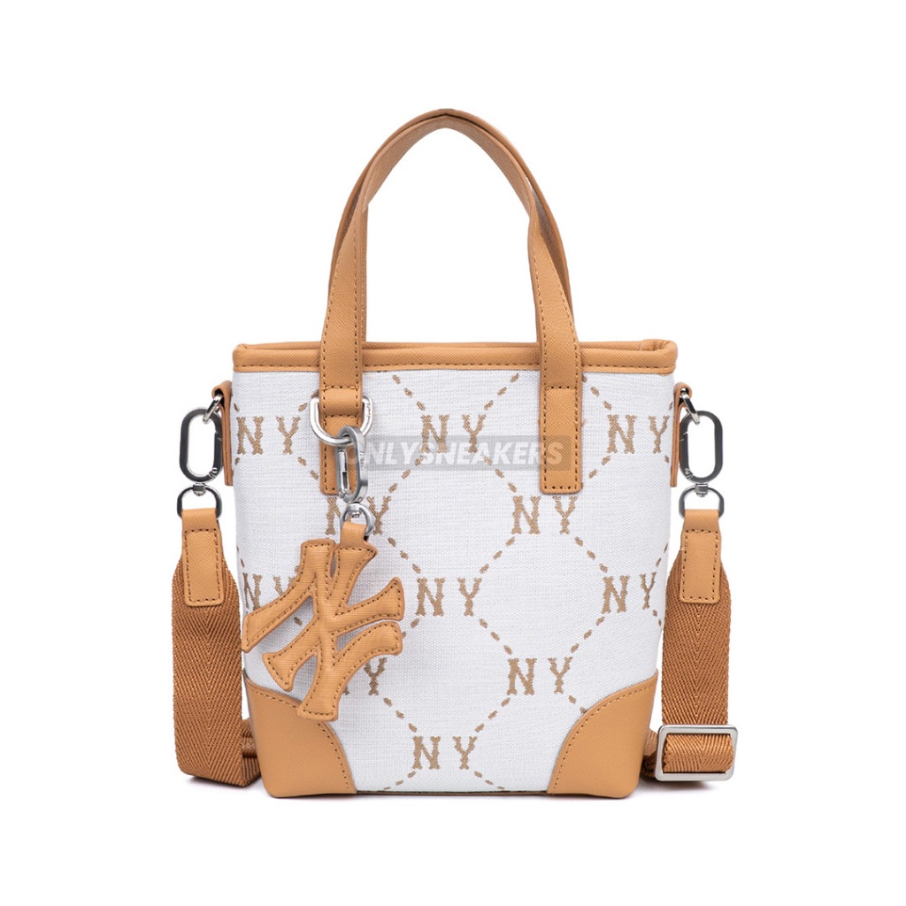 MLB DIAMOND MONOGRAM JACQUARD MINI CROSS BAG NEW YORK YANKEES BEIGE
