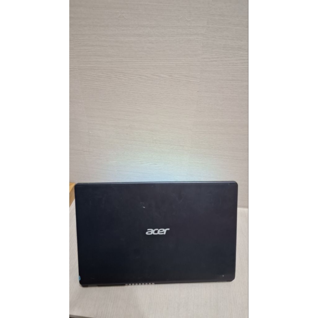 674. Acer Aspire A515-43 AMD Ryzen 7 3700U