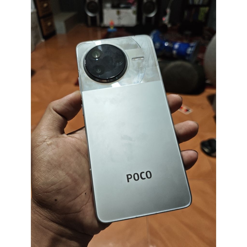Poco F7 Pro 5G 12/512gb snapdragon 8 Gen 3